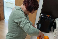 e04ac91c-0794-46e3-bced-e447cc454019